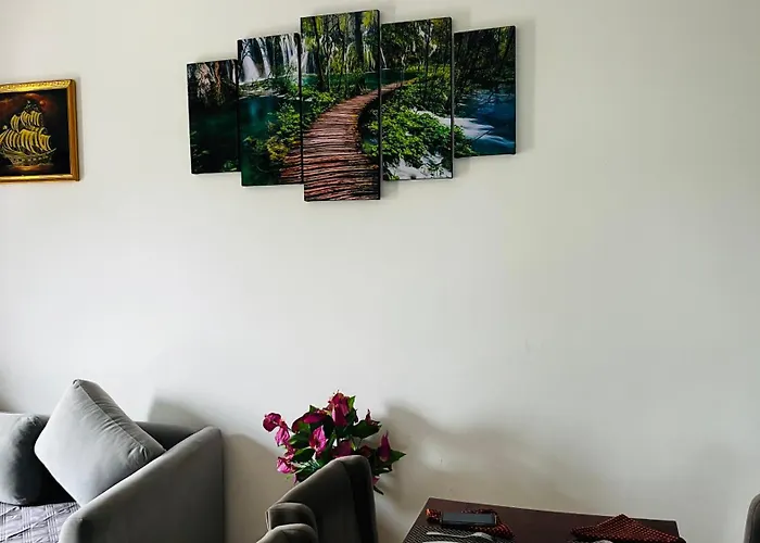 Maca Canterbury Apartment